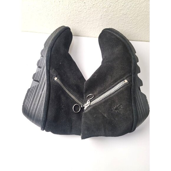 Fly London Black Suede Ankle Booties Women's Size 40 Side Zipper - Picture 5 of 13